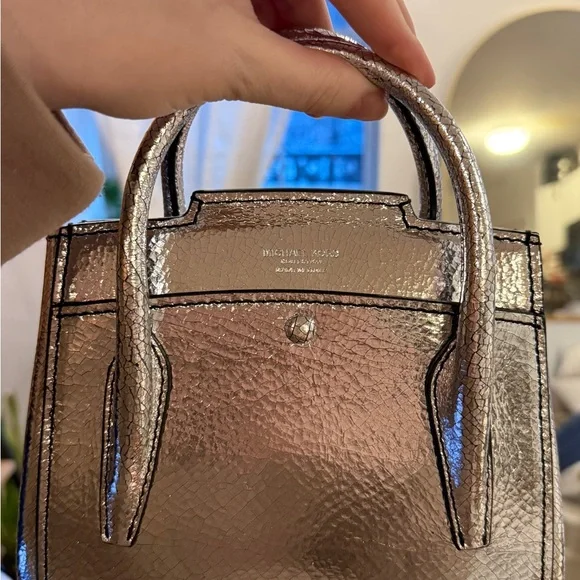 Michael Kors Collection Metallic silver Satchel w/ crossbody strap - Picture 3 of 7